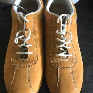 Timberland womens leather sneaker size 7M tan